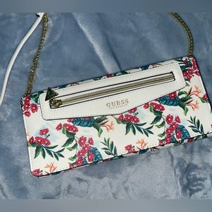 Guess  white and pink red floral purse bag